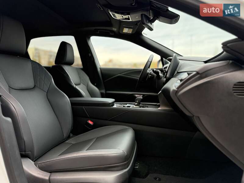 Позашляховик / Кросовер Lexus RX 2024 в Києві