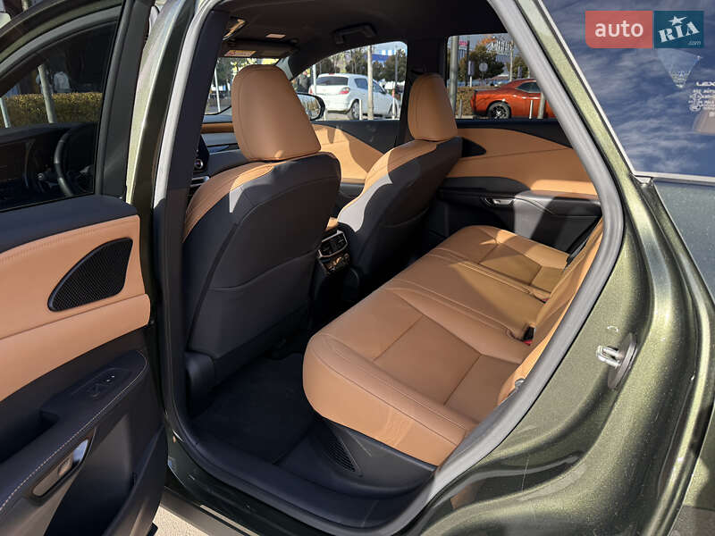 Внедорожник / Кроссовер Lexus RX 2023 в Киеве фото 23 Внедорожник / Кроссовер Lexus RX 2023 в Киеве