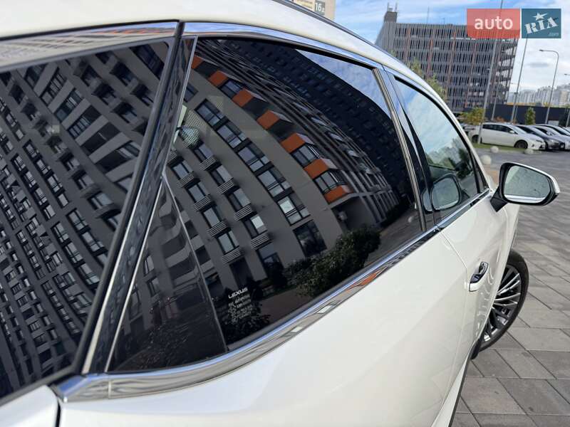 Внедорожник / Кроссовер Lexus RX 2023 в Киеве