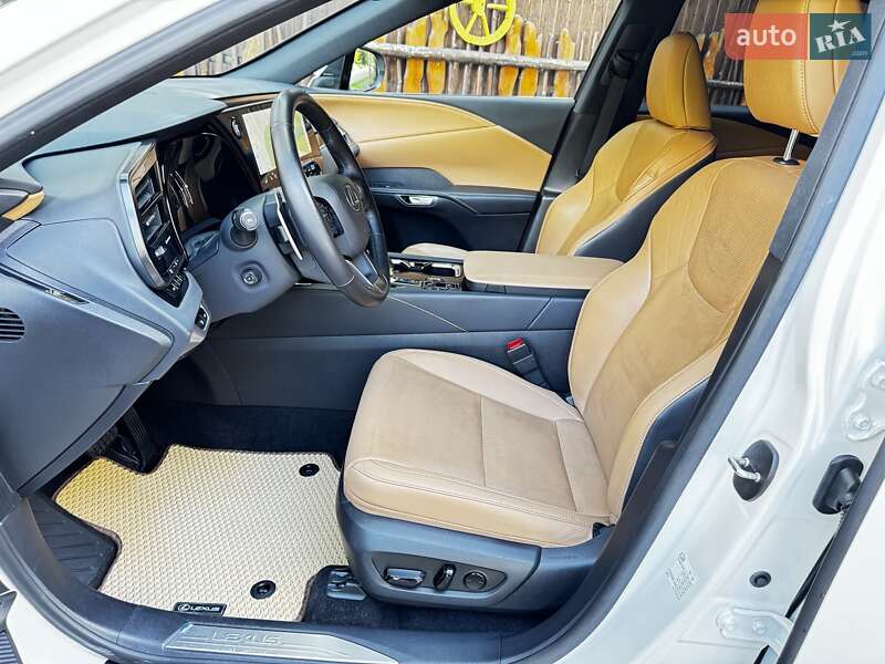 Внедорожник / Кроссовер Lexus RX 2023 в Львове