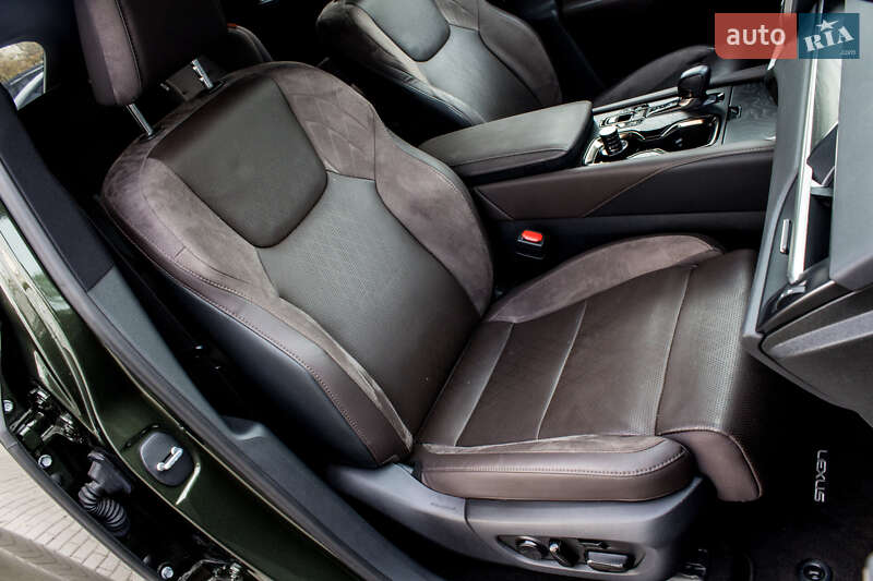 Позашляховик / Кросовер Lexus RX 2023 в Львові