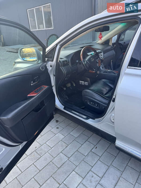 Внедорожник / Кроссовер Lexus RX 2010 в Косове