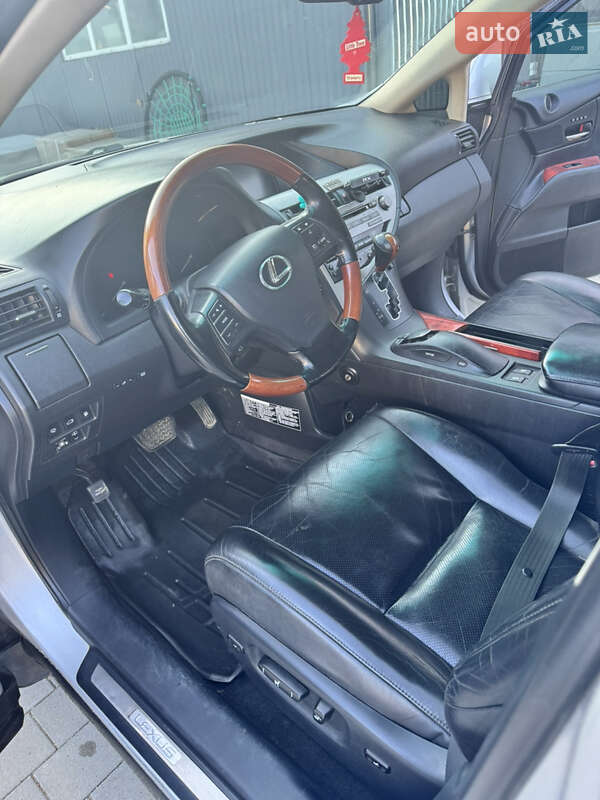 Внедорожник / Кроссовер Lexus RX 2010 в Косове