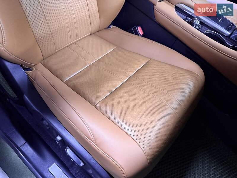 Внедорожник / Кроссовер Lexus RX 2022 в Киеве