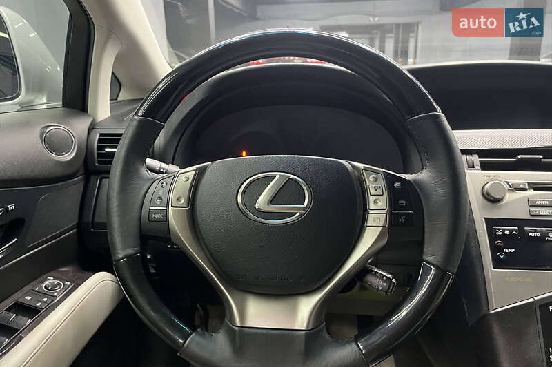 Внедорожник / Кроссовер Lexus RX 2013 в Черновцах