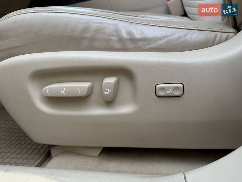 Внедорожник / Кроссовер Lexus RX 2010 в Черноморске фото 6 Внедорожник / Кроссовер Lexus RX 2010 в Черноморске