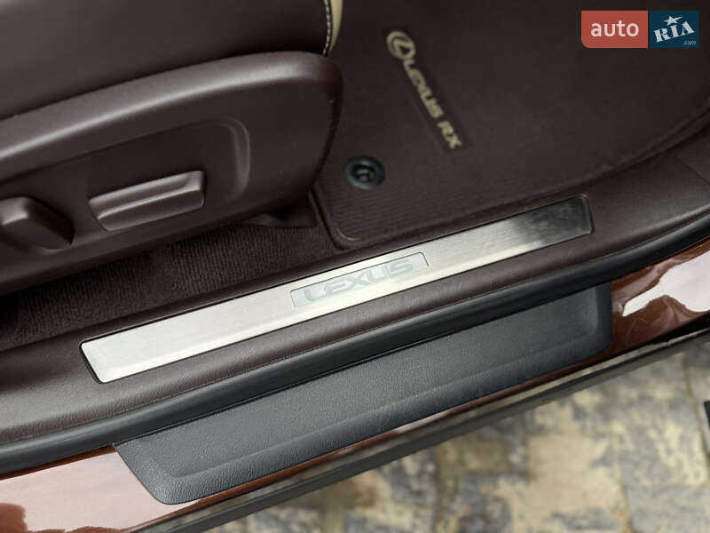 Внедорожник / Кроссовер Lexus RX 2018 в Львове