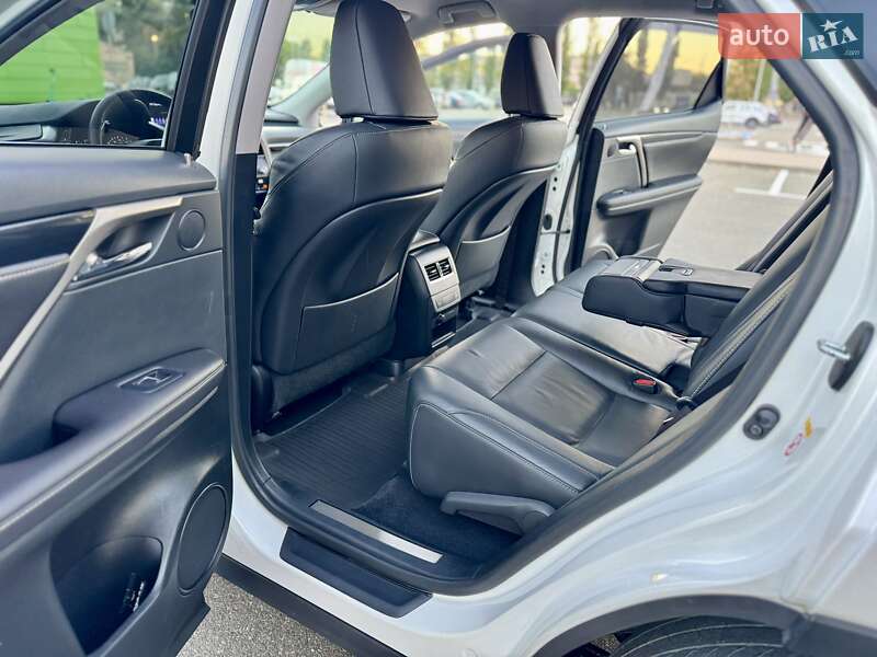 Позашляховик / Кросовер Lexus RX 2016 в Києві