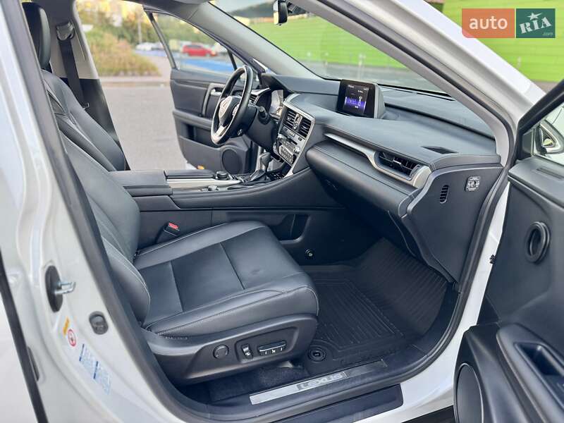 Позашляховик / Кросовер Lexus RX 2016 в Києві