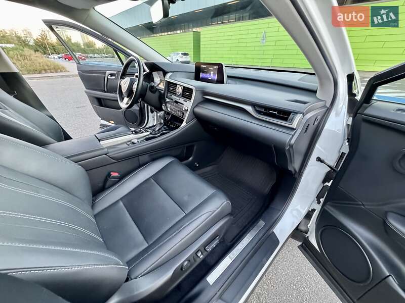 Позашляховик / Кросовер Lexus RX 2016 в Києві