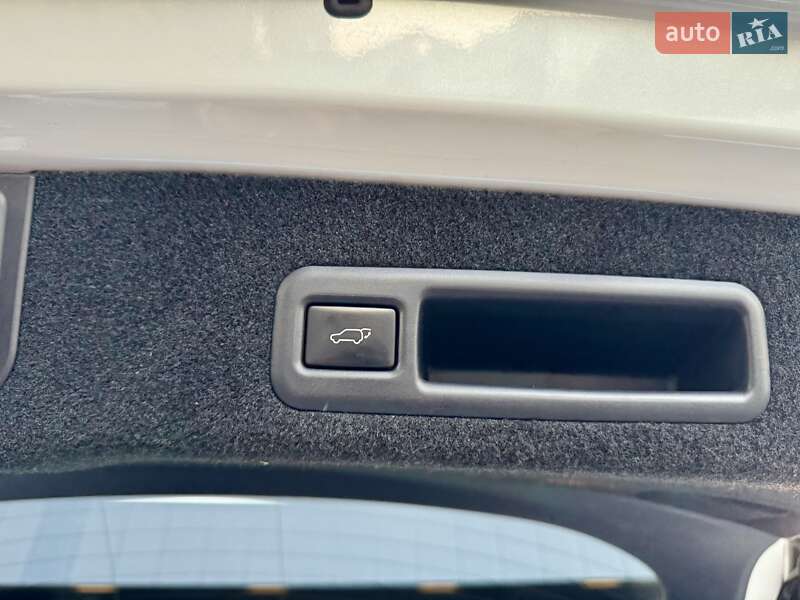 Позашляховик / Кросовер Lexus RX 2016 в Києві