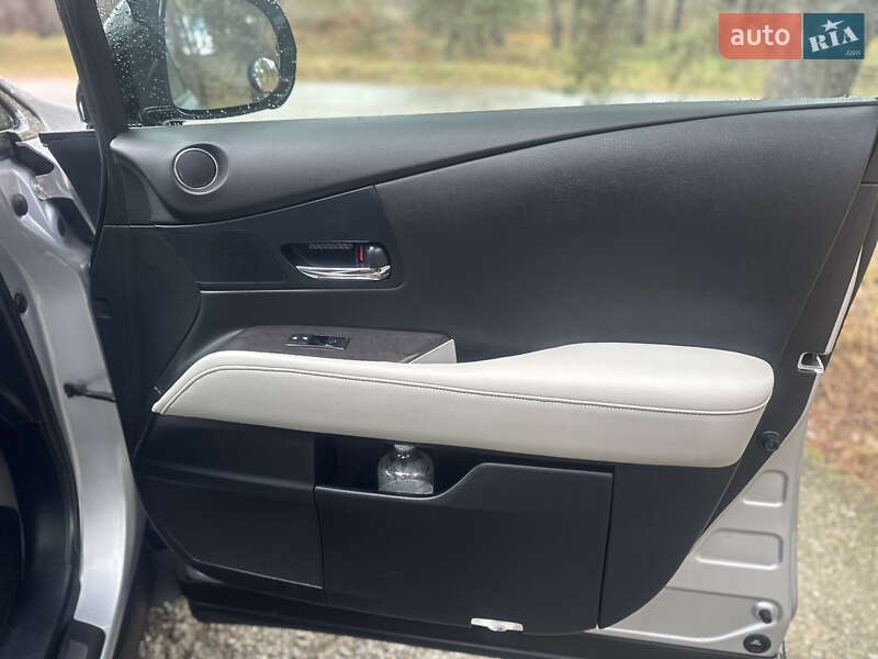 Внедорожник / Кроссовер Lexus RX 2013 в Киеве фото 15 Внедорожник / Кроссовер Lexus RX 2013 в Киеве