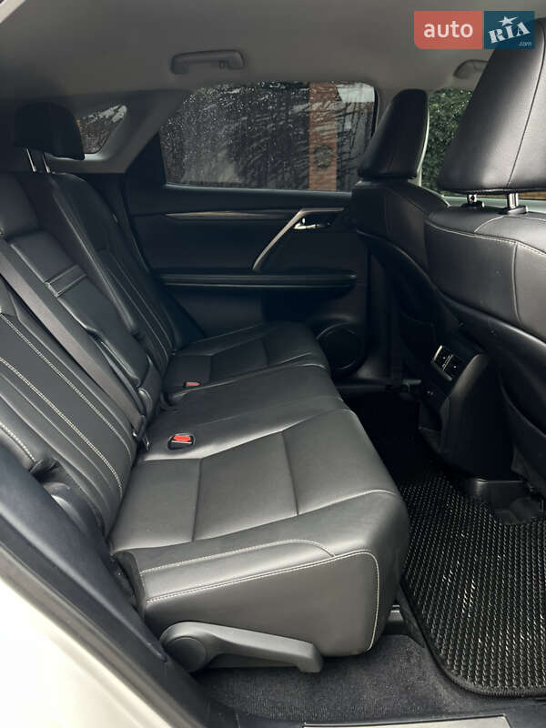 Позашляховик / Кросовер Lexus RX 2017 в Дніпрі