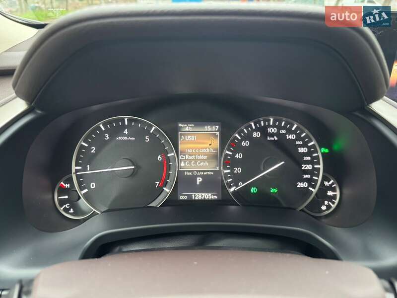 Позашляховик / Кросовер Lexus RX 2016 в Києві