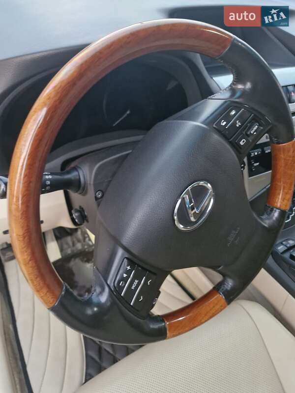 Внедорожник / Кроссовер Lexus RX 2010 в Харькове