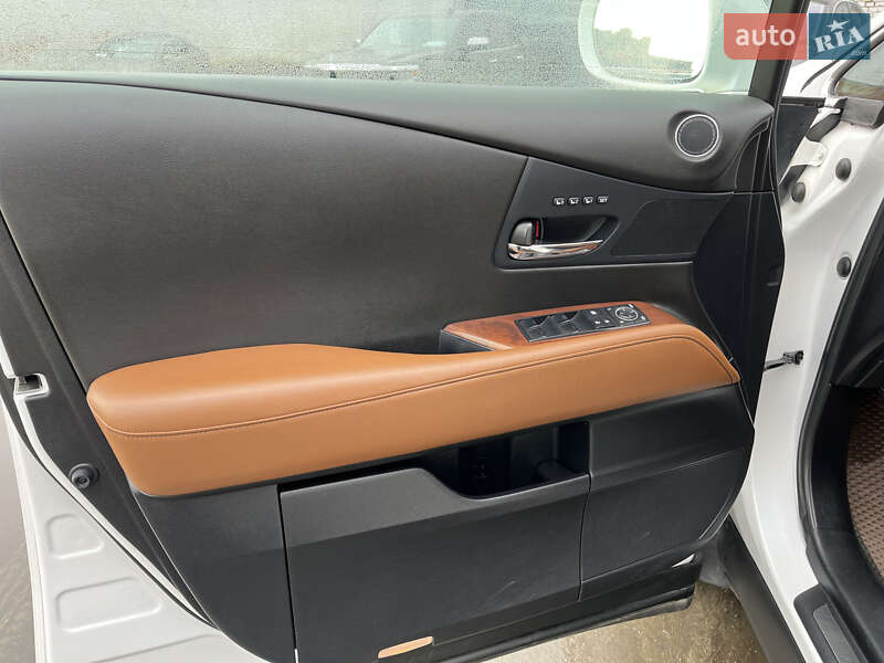 Внедорожник / Кроссовер Lexus RX 2014 в Белой Церкви