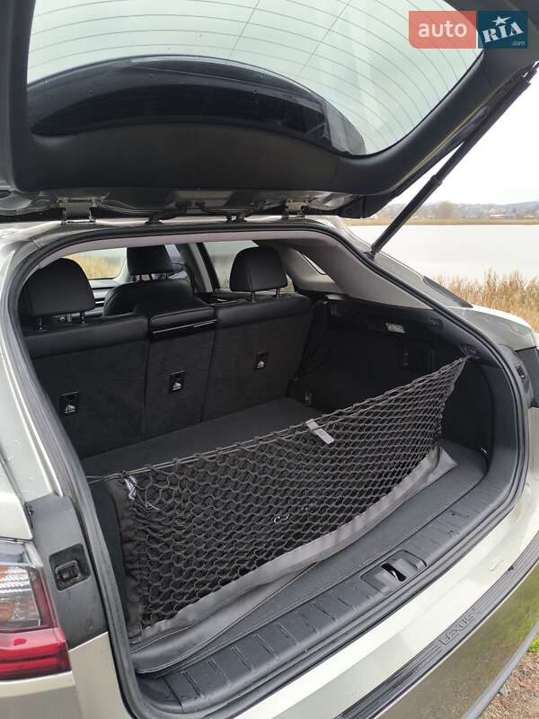 Позашляховик / Кросовер Lexus RX 2018 в Києві