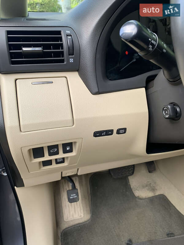 Внедорожник / Кроссовер Lexus RX 2013 в Киеве