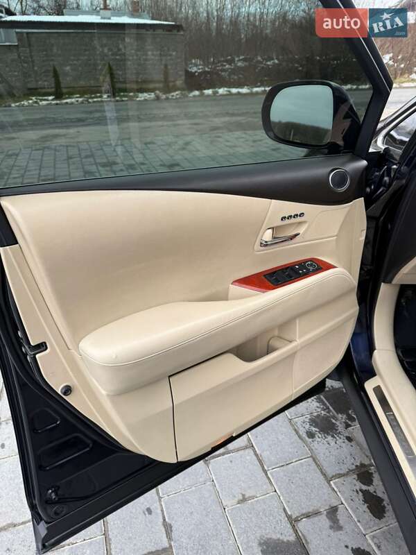 Позашляховик / Кросовер Lexus RX 2010 в Трускавці