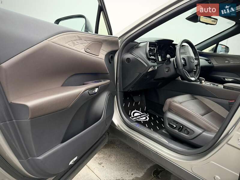 Внедорожник / Кроссовер Lexus RX 2024 в Киеве