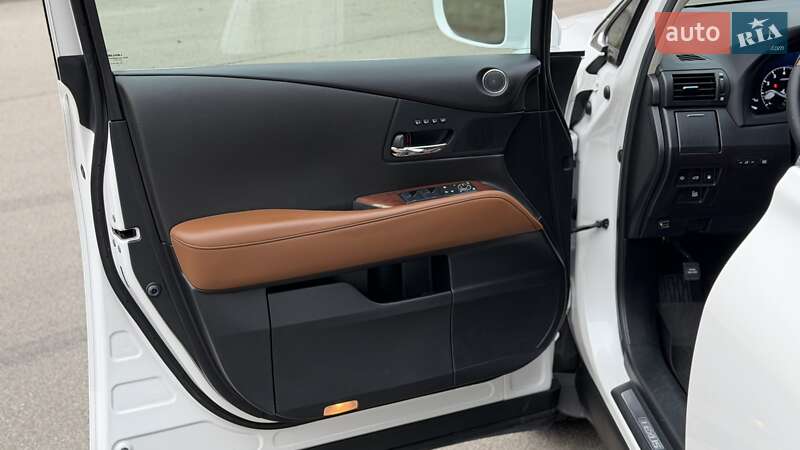 Внедорожник / Кроссовер Lexus RX 2015 в Киеве фото 16 Внедорожник / Кроссовер Lexus RX 2015 в Киеве