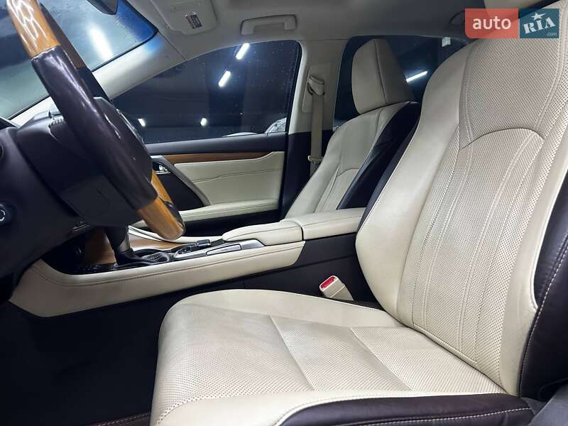 Внедорожник / Кроссовер Lexus RX 2016 в Черновцах