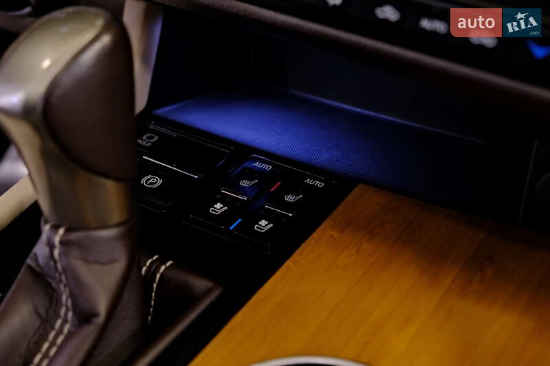 Внедорожник / Кроссовер Lexus RX 2018 в Одессе