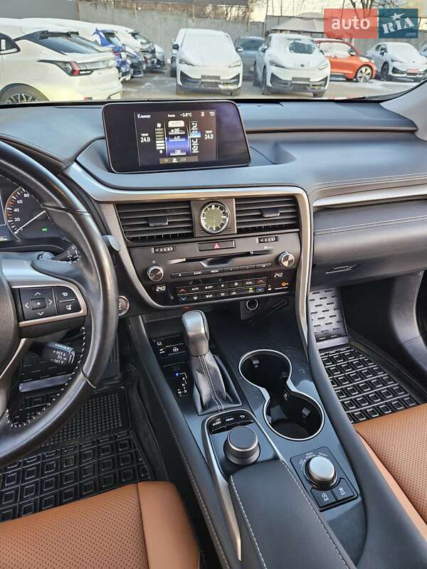 Внедорожник / Кроссовер Lexus RX 2018 в Киеве