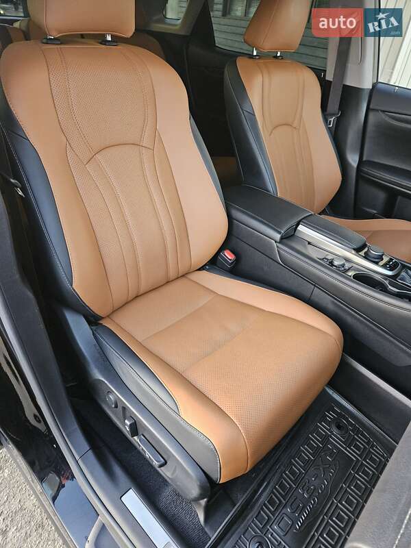 Внедорожник / Кроссовер Lexus RX 2018 в Киеве