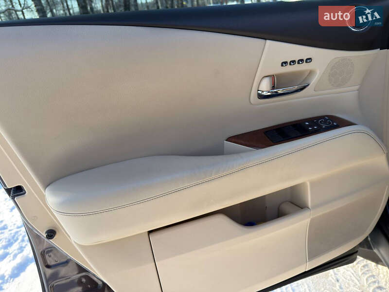 Внедорожник / Кроссовер Lexus RX 2013 в Ахтырке