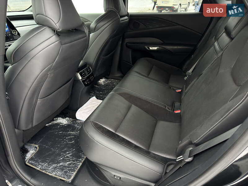 Внедорожник / Кроссовер Lexus RX 2022 в Бучаче