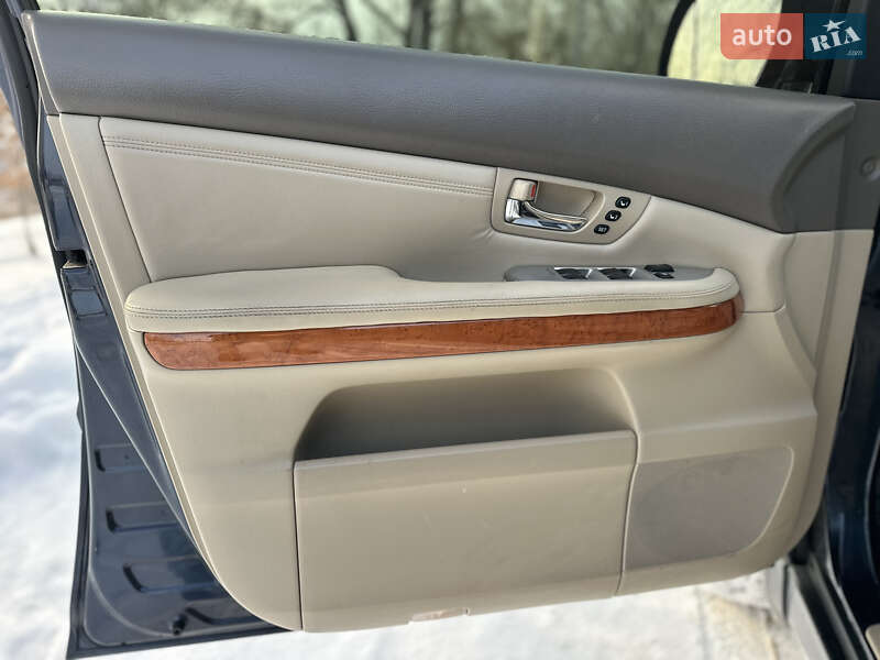 Внедорожник / Кроссовер Lexus RX 2006 в Киеве