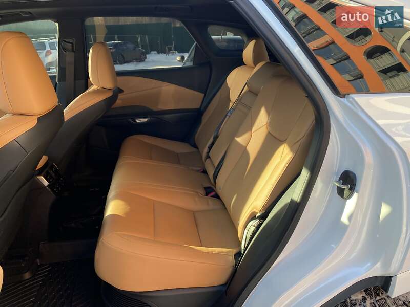 Позашляховик / Кросовер Lexus RX 2023 в Києві