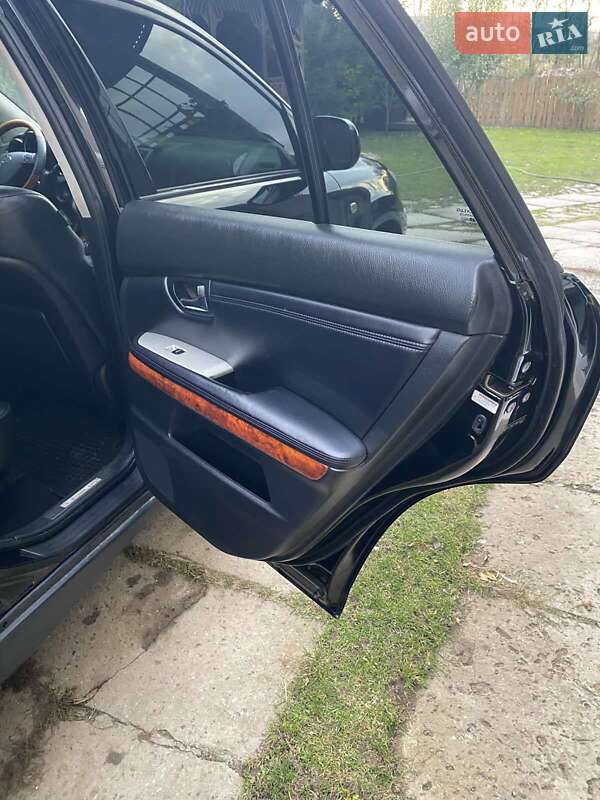 Позашляховик / Кросовер Lexus RX 2006 в Івано-Франківську