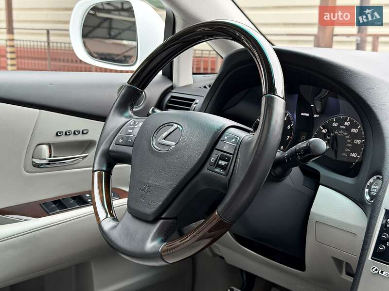 Внедорожник / Кроссовер Lexus RX 2010 в Одессе