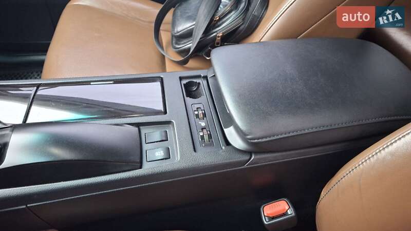 Внедорожник / Кроссовер Lexus RX 2015 в Харькове