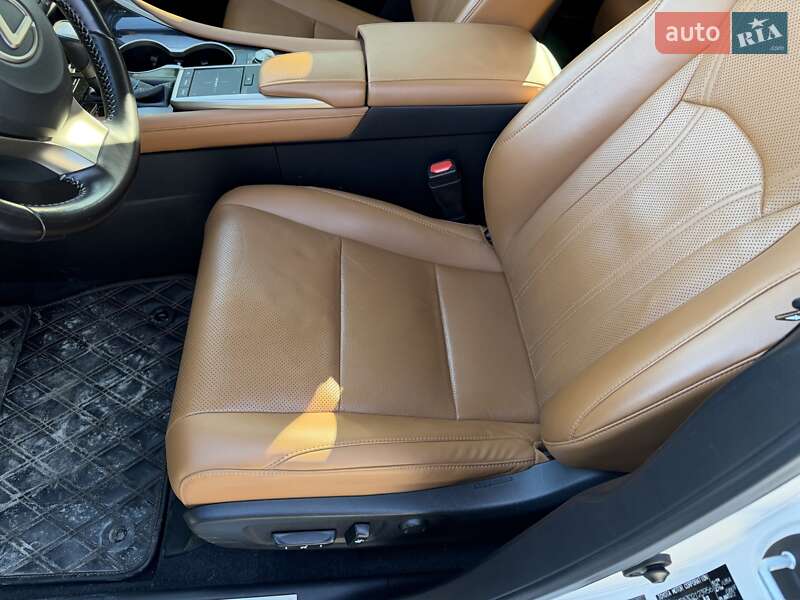 Позашляховик / Кросовер Lexus RX 2020 в Дніпрі