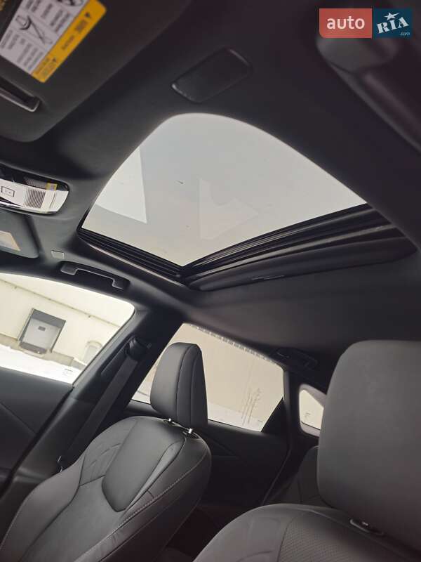 Внедорожник / Кроссовер Lexus RX 2023 в Коростене