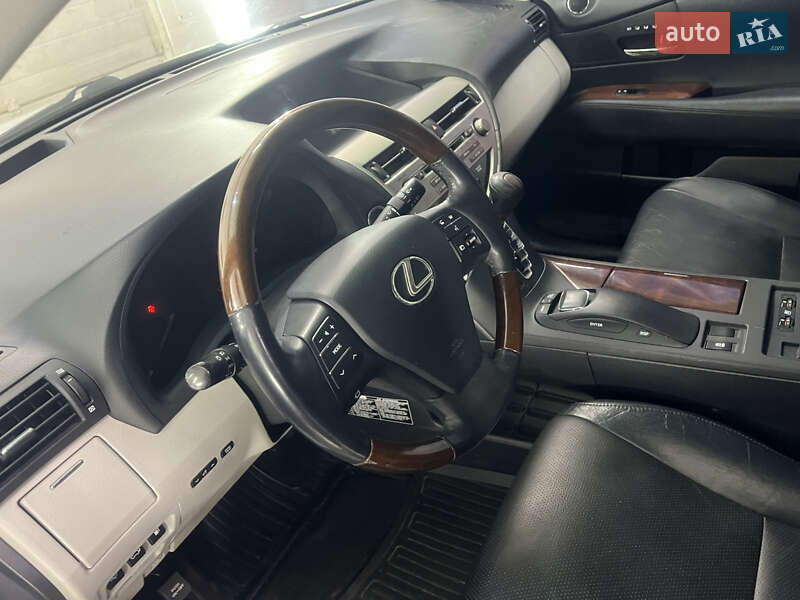 Внедорожник / Кроссовер Lexus RX 2010 в Харькове
