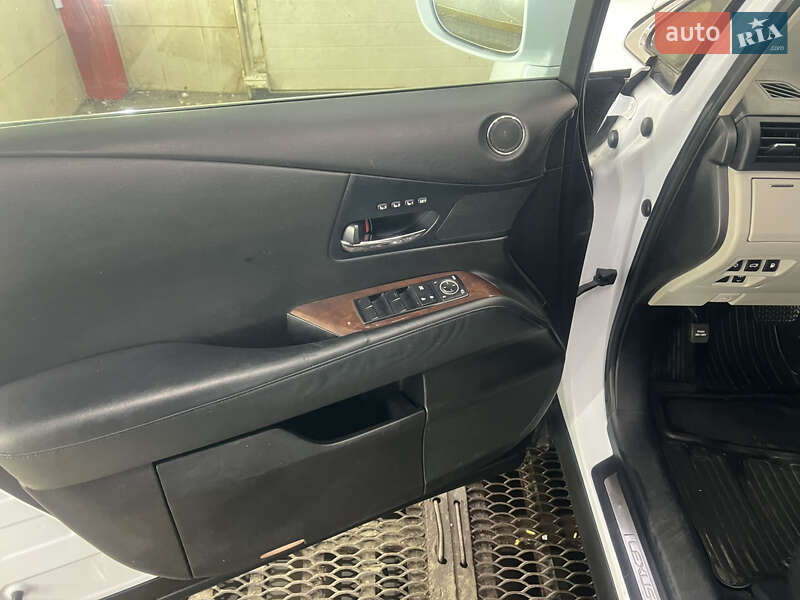 Внедорожник / Кроссовер Lexus RX 2010 в Харькове