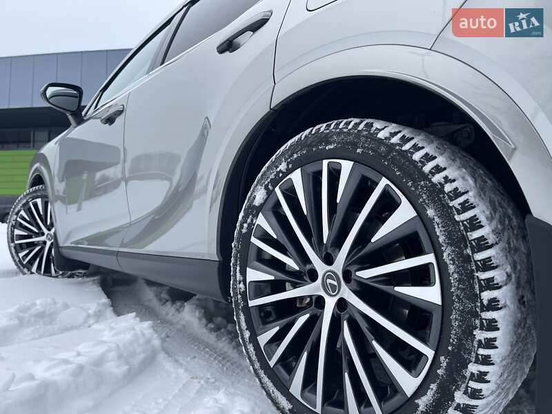 Позашляховик / Кросовер Lexus RX 2023 в Києві