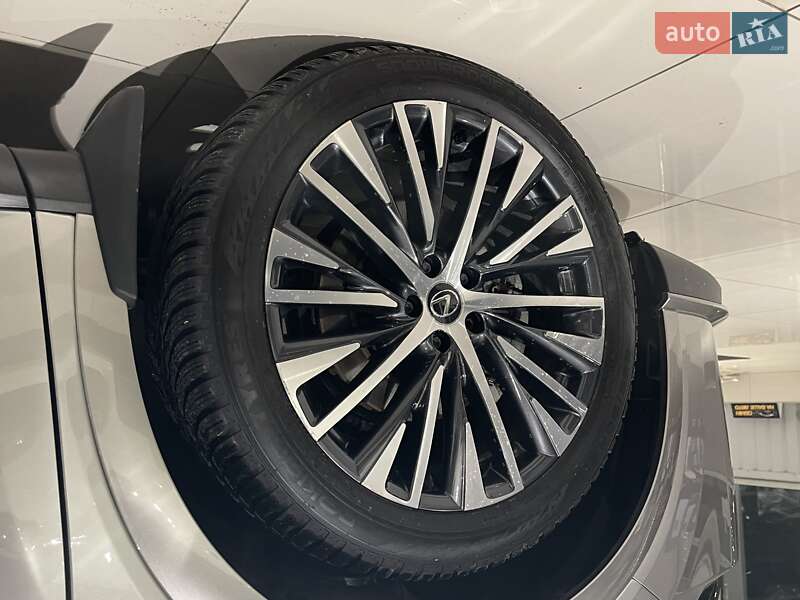 Позашляховик / Кросовер Lexus RX 2023 в Києві