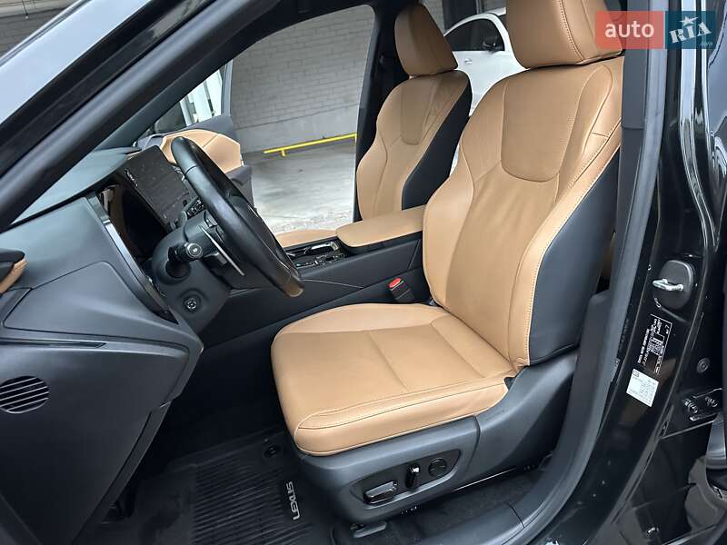 Внедорожник / Кроссовер Lexus RX 2023 в Киеве