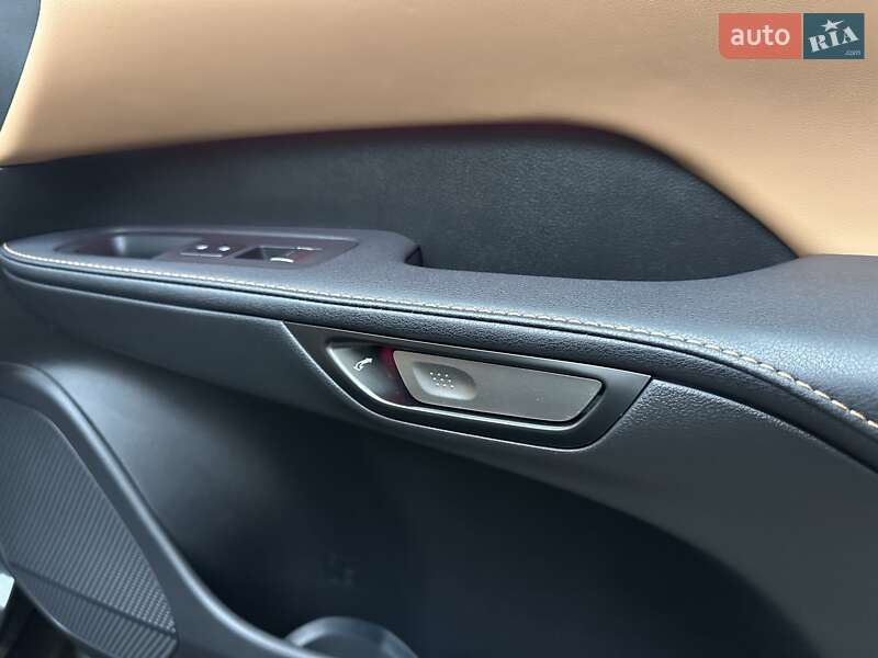 Внедорожник / Кроссовер Lexus RX 2023 в Киеве