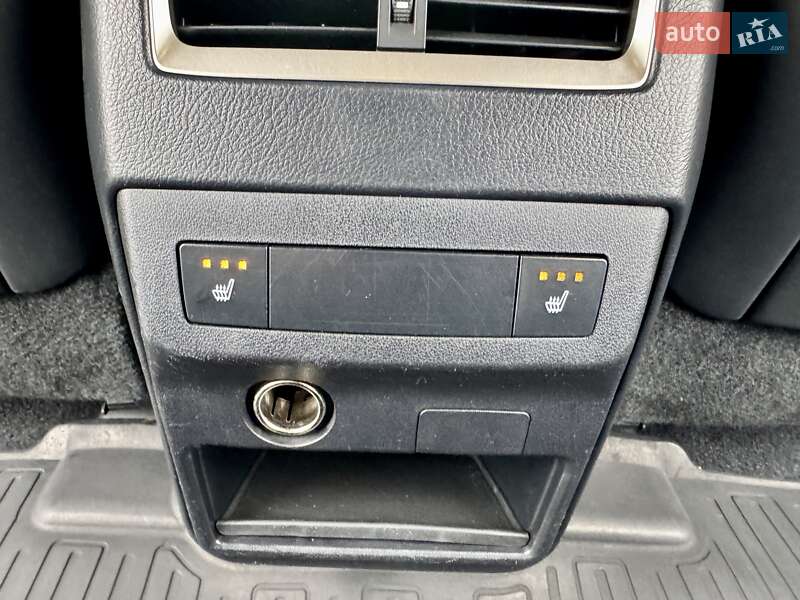 Позашляховик / Кросовер Lexus RX 2016 в Києві