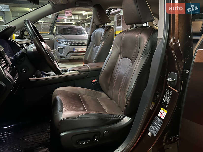 Позашляховик / Кросовер Lexus RX 2016 в Дніпрі фото 16 Позашляховик / Кросовер Lexus RX 2016 в Дніпрі