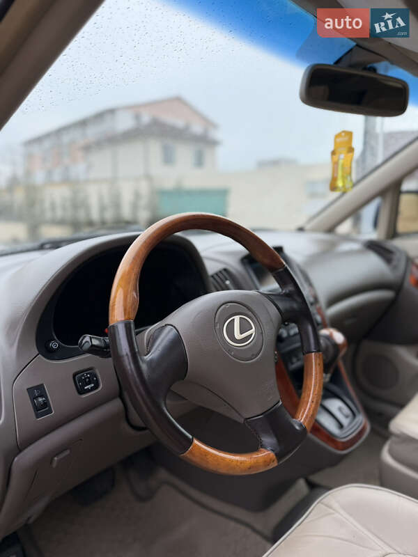 Позашляховик / Кросовер Lexus RX 2000 в Одесі