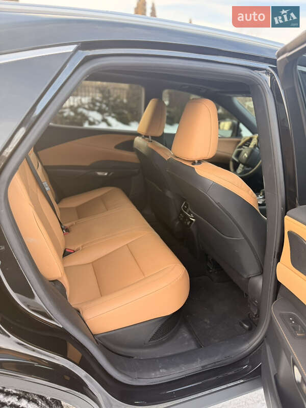 Позашляховик / Кросовер Lexus RX 2024 в Львові фото 6 Позашляховик / Кросовер Lexus RX 2024 в Львові