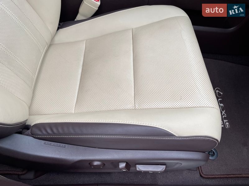 Внедорожник / Кроссовер Lexus RX 2016 в Виннице