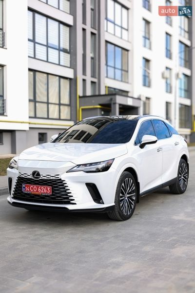 Lexus RX 2024